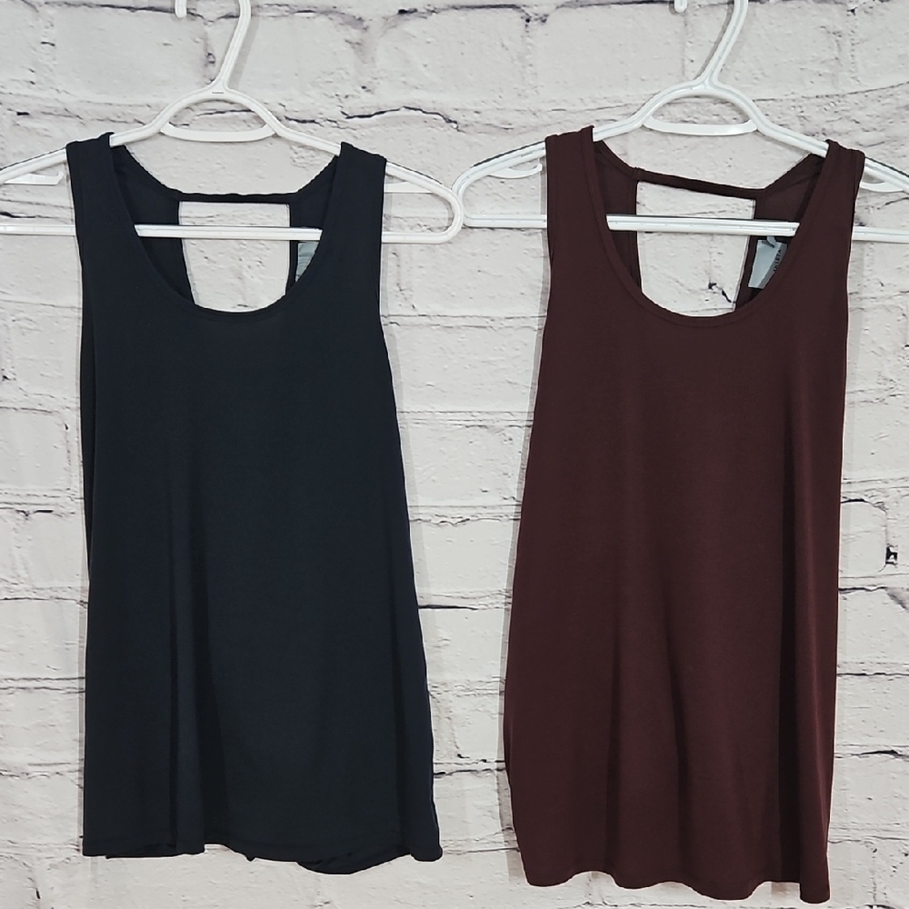 Athleta Tank Pair